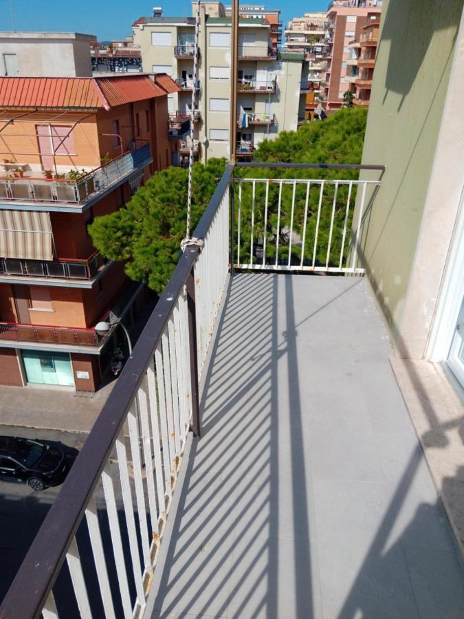 Alessya Delux Apartment Ladispoli Exterior foto